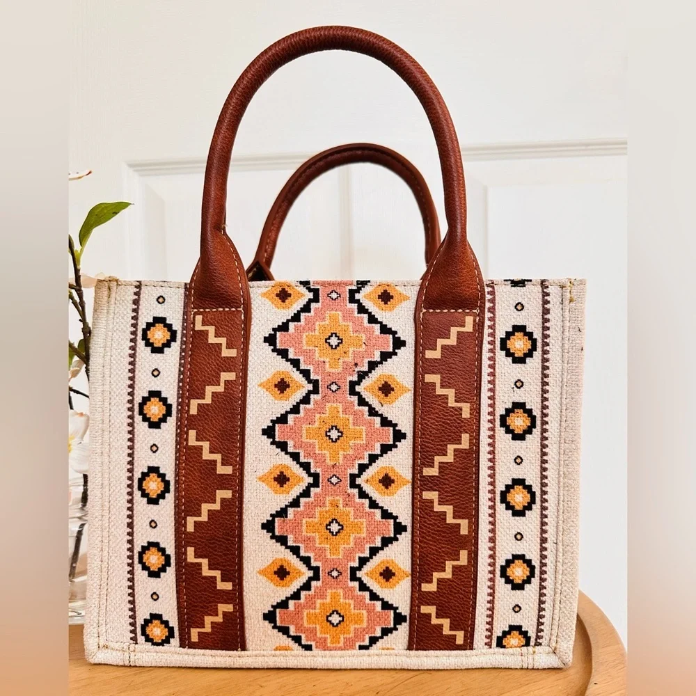 WRANGLER ~ Multicolored Aztec Pattern Design Canvas and Faux Leather Bag